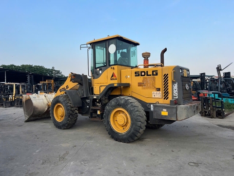 Máy xúc lật cũ SDLG LG936L Trung Quốc gầu 2.2m3 kim phun cơ đời 2021 lướt - 0606741