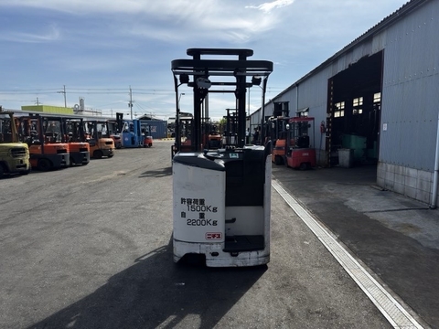 Xe nâng điện đứng lái 1.5 tấn NYK Nichiyu FBRM15-80-400 cũ Nhật bãi nâng cao 4m đời 2015 - 131E-00609