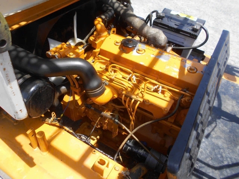 Xe nâng dầu 2.5 tấn Komatsu FD25-10 - 230322 (Số sàn, đời 1985)