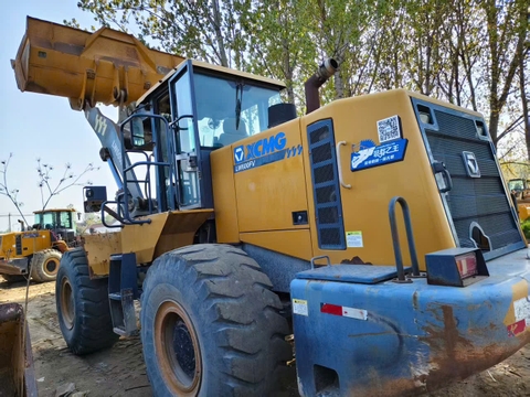 Máy xúc lật XCMG LW600FV Đời 2020 (Bản Đổ Cao - Gầu 4.5m3)