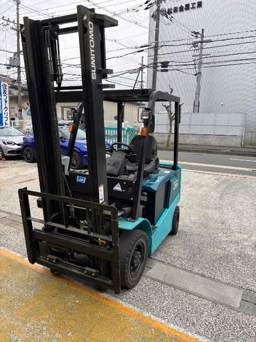 Xe nâng điện cũ ngồi lái 2.5 tấn SUMITOMO 51FB25PXIII Đời Cao 2022 (Dịch Giá - Siêu Lướt)