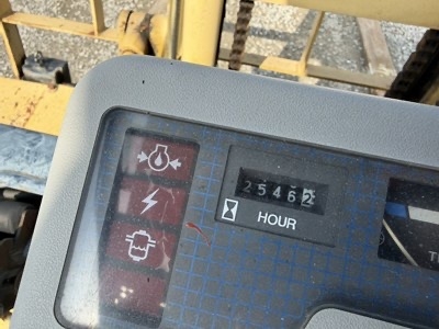 Xe nâng dầu cũ 3.5 tấn KOMATSU FD35-5 Số Sàn (Đẹp Xuất Sắc - Lướt 2.546 Giờ)