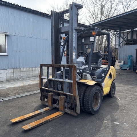 Xe nâng dầu cũ 2.5 tấn KOMATSU FD25C-17 Đời 2011 (Số Sàn - Gật Gù - Nâng 4m)