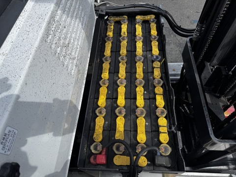 Xe nâng điện đứng lái cũ 1.5 tấn NYK FBRM15-80 Đời 2019 (Chui Cont - Dịch Giá)