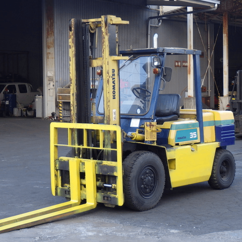 Xe nâng dầu cũ 3.5 tấn KOMATSU FD35-5 Số Tự Động Đời 1995 (Dịch Giá)