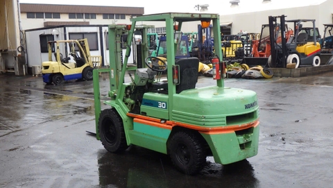 Xe nâng dầu 3 tấn Komatsu FD30-11 - 463669 (Số sàn, nâng 3m)