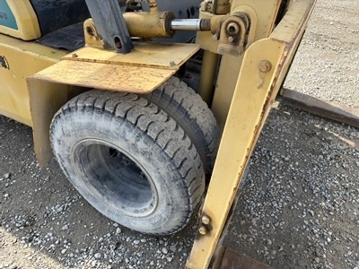 Xe nâng dầu cũ 3.5 tấn KOMATSU FD35-5 Số Sàn (Đẹp Xuất Sắc - Lướt 2.546 Giờ)