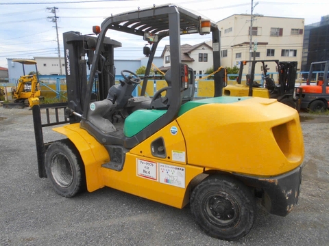 Xe nâng dầu cũ 4.5 tấn KOMATSU FD45T-10 số tự động động cơ SAA4D95LE lốp kép nâng cao 3m đời 2009 - 134392