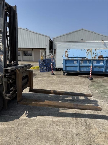 Xe nâng dầu cũ 3 tấn KOMATSU FD30T-16 Đời 2006 (Số Tự Động - Dịch Càng)
