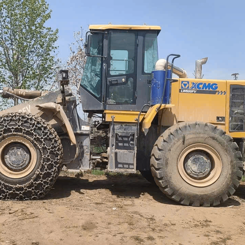 Máy xúc lật cũ XCMG LW600FV Đời 2020 (Gầu 4.5m3 - Nâng 6.3 Tấn)