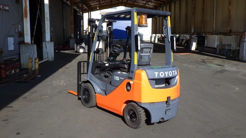 Xe nâng dầu cũ 1.5 tấn TOYOTA 02-8FD15 số tự động động cơ 1ZS chui container nâng cao 3m đời 2021 - 80743