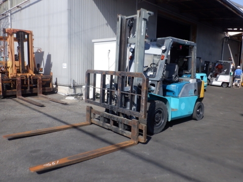 XE NÂNG DẦU SUMITOMO 21-FD40PAXI W1F4-000581 Hotline: 096.235.1368