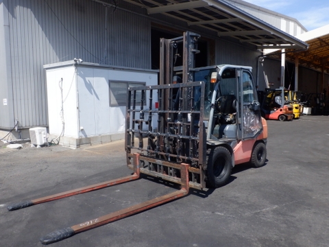 XE NÂNG NHẬT BÃI TOYOTA 50-8FD30 - 096.235.1368