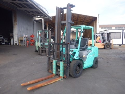 XE NÂNG DẦU MITSUBISHI FD30T F14E-11915 LH:096.235.1368