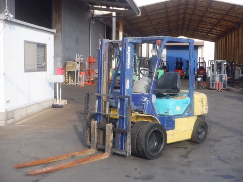 XE NÂNG DẦU KOMATSU FD25C-12 530340  LH:096.235.1368