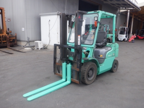 XE NÂNG DẦU MITSUBISHI FD20T F18C-21681