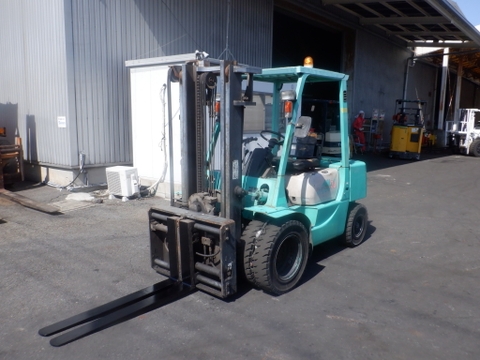 XE NÂNG DẦU MITSUBISHI FD30 F14C-33048