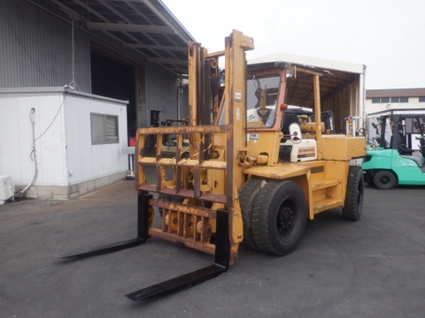 XE NÂNG 7 TẤN KOMATSU FD70H-5 70199