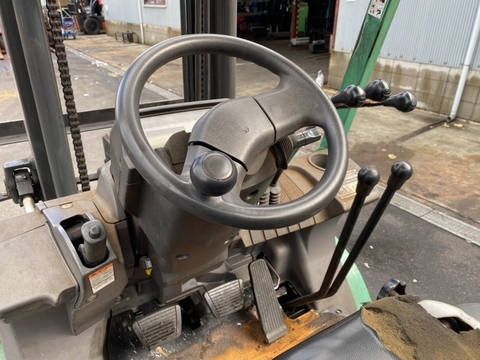Xe nâng dầu cũ 3 tấn KOMATSU FD30-11 Đời 1990 (Số Sàn - Càng Dài 1.5m)