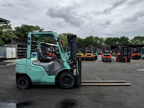 Xe nâng dầu 2.5 tấn Mitsubishi FD25T - F18C-74167 (Đời 2013, dịch giá)