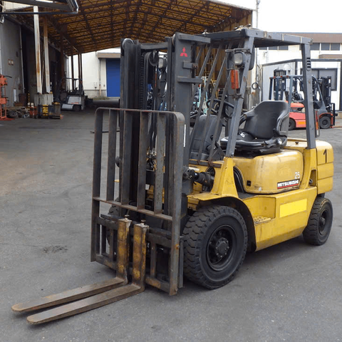 Xe nâng dầu cũ 2.5 tấn MITSUBISHI FD25T (Số Tự Động - Dịch Giá)