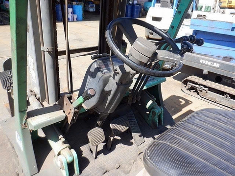 Xe nâng dầu 2 tấn Mitsubishi FD20 - Số khung F18B-5105 (Cao 4m, dịch giá)