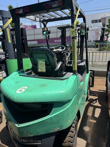Xe nâng dầu 2.5 tấn Mitsubishi FD25T - Số khung F18C-52815 (Chui cont, dịch giá)