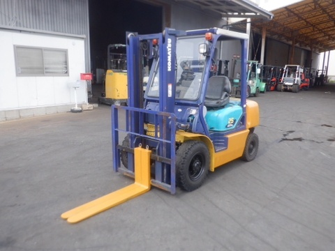 XE NÂNG XĂNG KOMATSU  FD25T-14 M151-551336