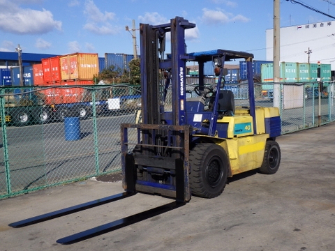 Xe Nâng 4 Tấn Komatsu FD40-5 số tự động, dịch giá Nhập Nhật Giá tốt