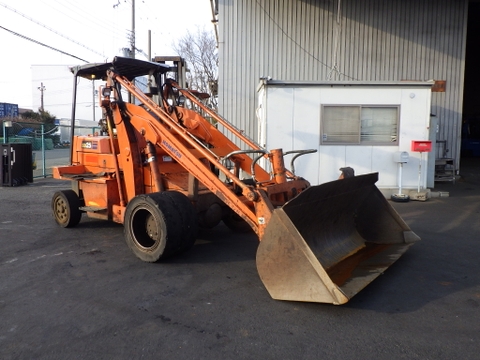 Xúc lật Nhật bãi Komatsu SD25-7 dung tích gầu 1 khối (1 m3)