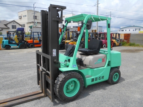 Xe nâng dầu 3,5 tấn MITSUBISHI FD35A số sàn siêu lướt chỉ hoạt động 365 giờ