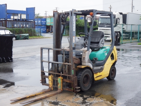 Xe nâng dầu 1,5 tấn KOMATSU FD15T-20 số tự động gật gù nhập khẩu từ Nhật Bản