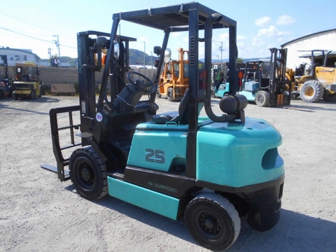 Xe nâng dầu 2,5 tấn SUMITOMO 11-FD25PVIIXA số tự động, gật gù cực đẹp nhập Nhật