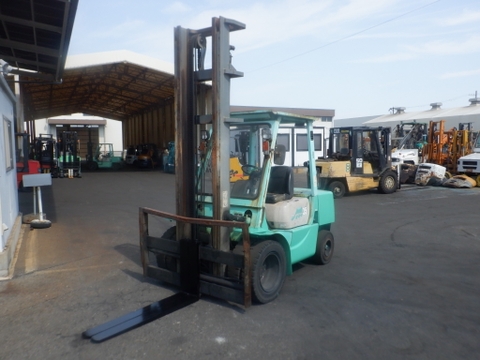 Xe Nâng Cũ 3,5 Tấn Mitsubishi FD35 số tự động Tháp 4.5 m - Giá Tốt Nhất