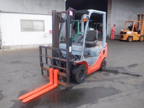 Xe Nâng Toyota 8FD15 Số Sàn, Có Cơ Cấu Gật Gù, Xe đẹp, đời cao