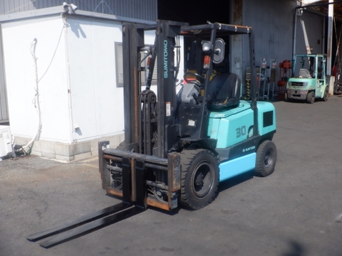 Xe nâng 3 tấn chui cont dịch càng SUMITOMO 13-FD30PVIIHA số tự động