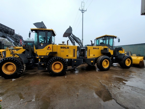 Máy xúc lật cũ SDLG LG933L gầu 1,8 m3 đời cao, máy đẹp