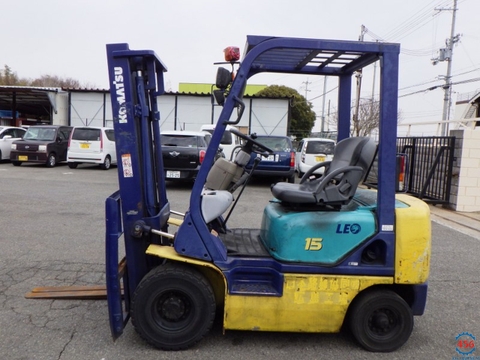 Xe nâng cũ 1,5 tấn Komatsu FD15C-16 số sàn