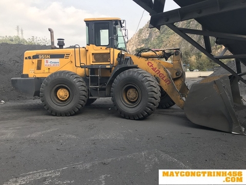 Cho thuê máy xúc lật gầu 3 m3