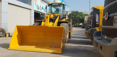 MÁY XÚC LẬT SDLG L956FH DUNG TÍCH GẦU 4,2 -4,5  M3. BẢO HÀNH 2 NĂM