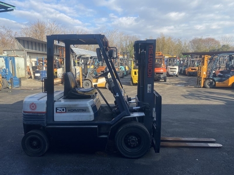 XE NÂNG DẦU KOMATSU FD20-11 430335 LH:096.235.1368