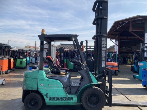 XE NÂNG DẦU MITSUBISHI FD25T F18C-51505  LH:096.235.1368