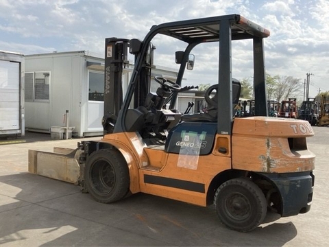 XE NÂNG DẦU TOYOTA 7FD25 16016