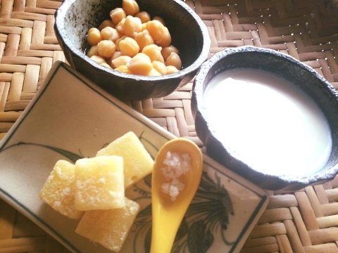 Tổng hợp công thức làm sữa đậu gà