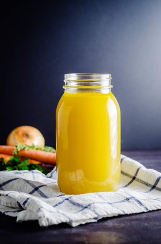 Công thức món nước canh hầm chữa lành tuyến giáp