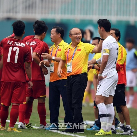 Báo Hàn Quốc: “Olympic Việt Nam đã mê hoặc cả châu Á”