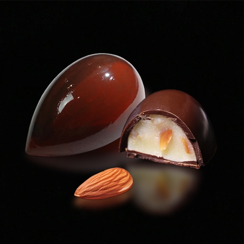 Almond Crispy & Real Dark Chocolate