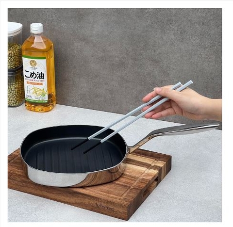 Chảo đúc inox free oil Tri-Ply Kaiyo size 24cm, KT: 24*24*4.5cm