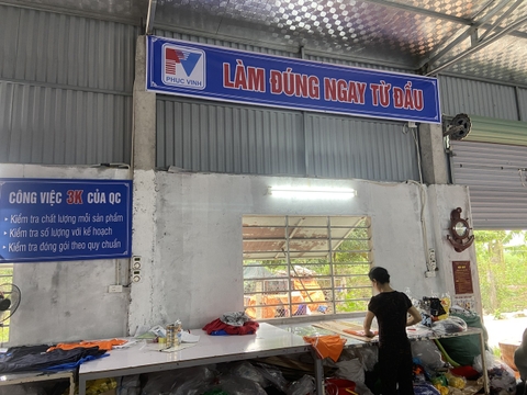 Xưởng sản xuất Công ty Phúc Vinh