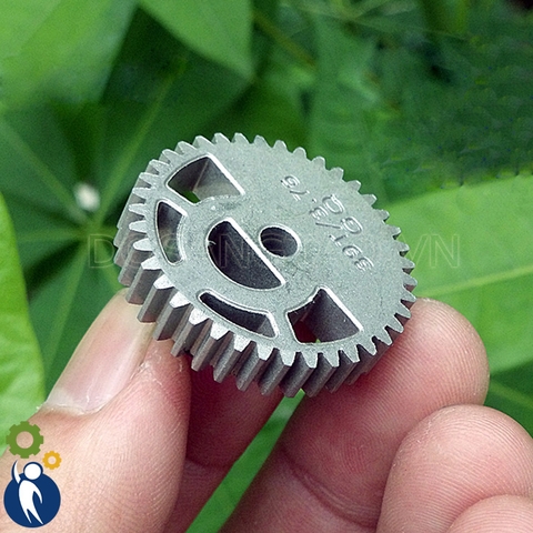 Bánh Răng Thép Trục 4mm 39 Răng 0.75M